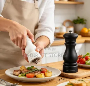 Cole and Mason Southwold Capstan Classic Salt Pepper Mill Gift Set