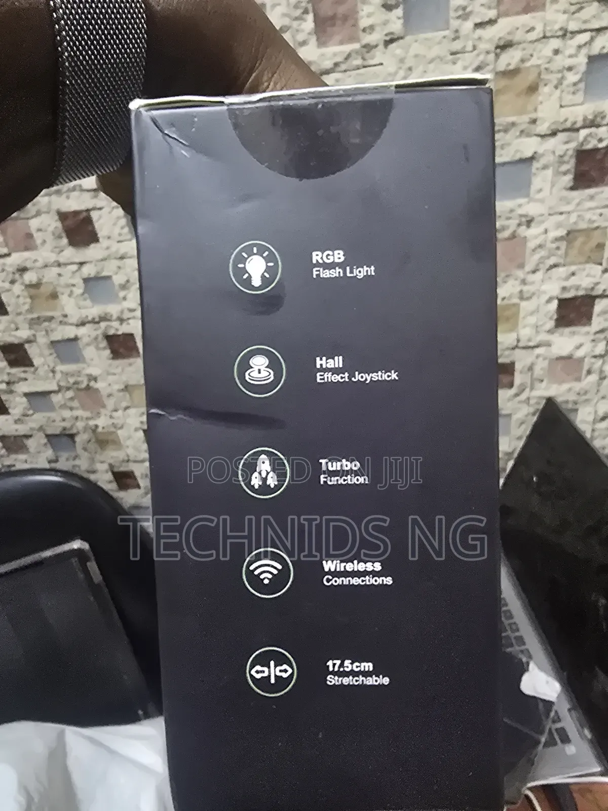Mc100 Mobile Game Stretch Controller.