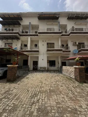 4bdrm Duplex in Mabushi Abuja for sale