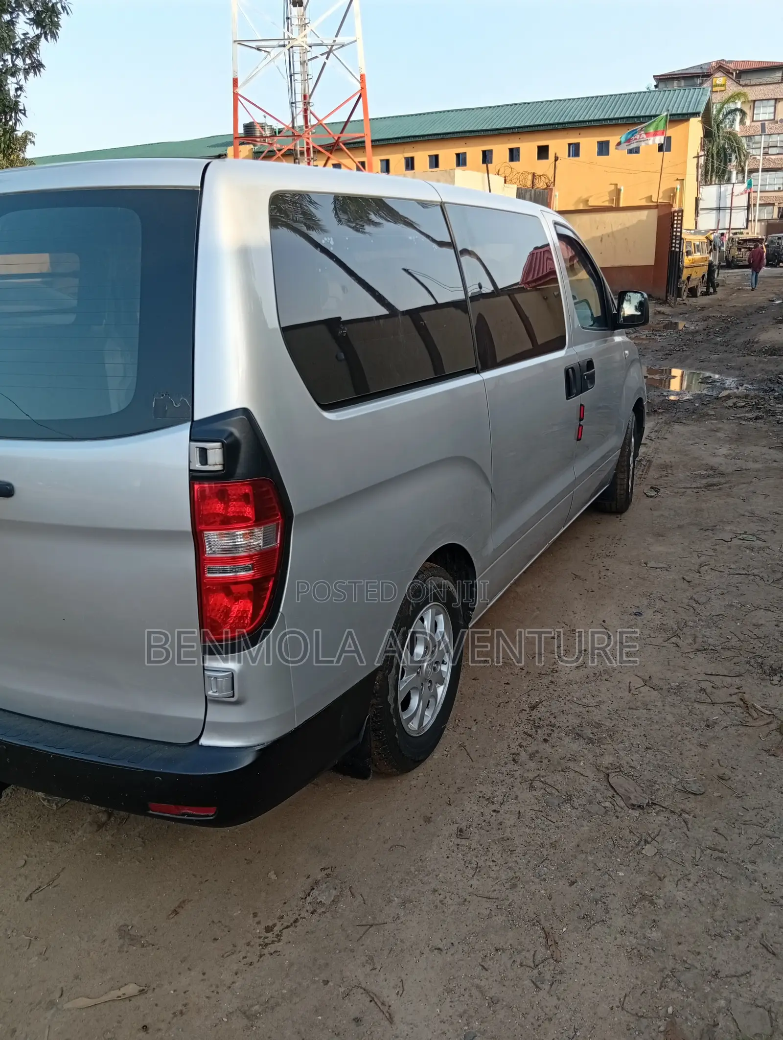 Hyundai H1 2011 Grey