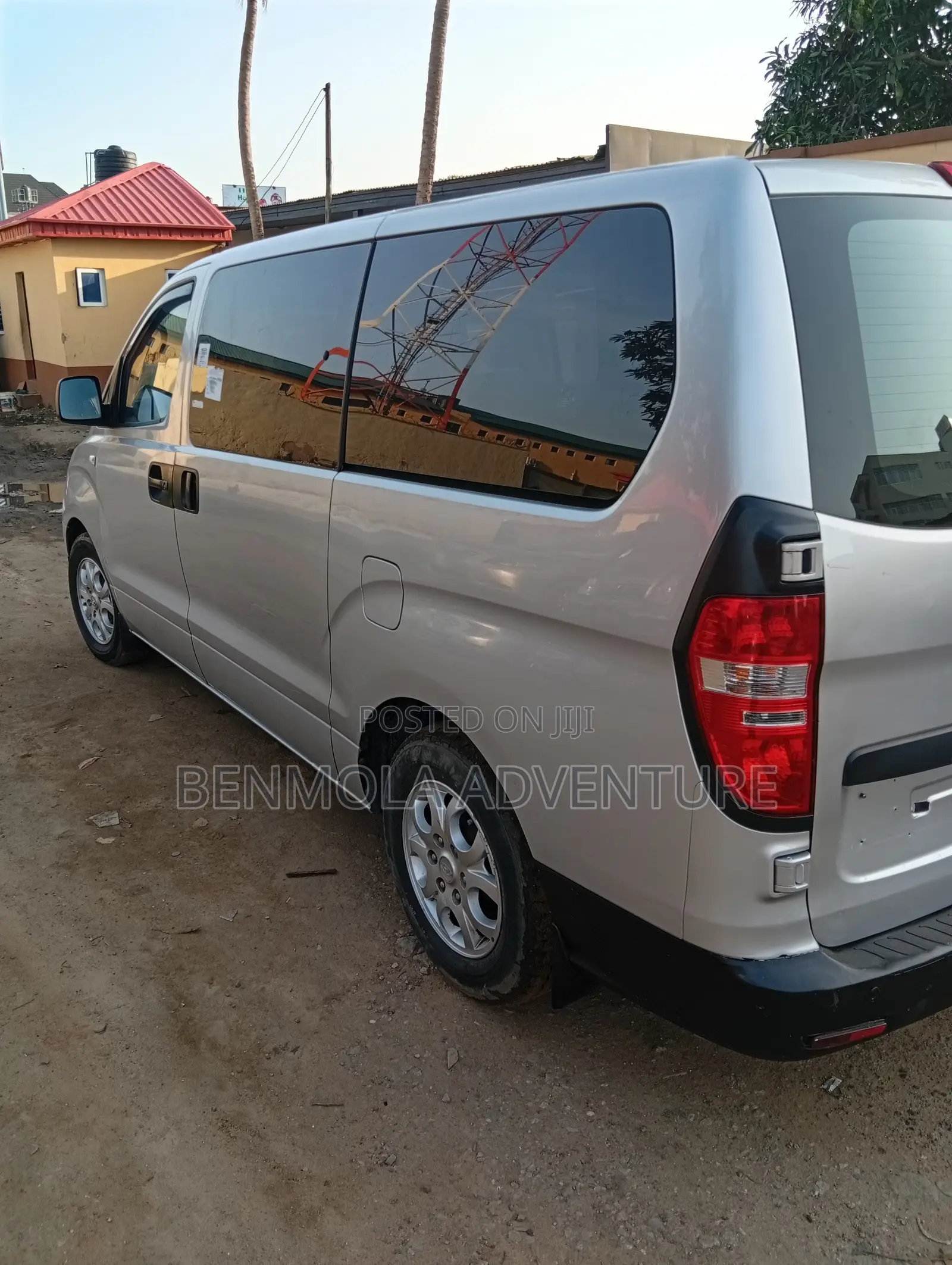 Hyundai H1 2011 Grey