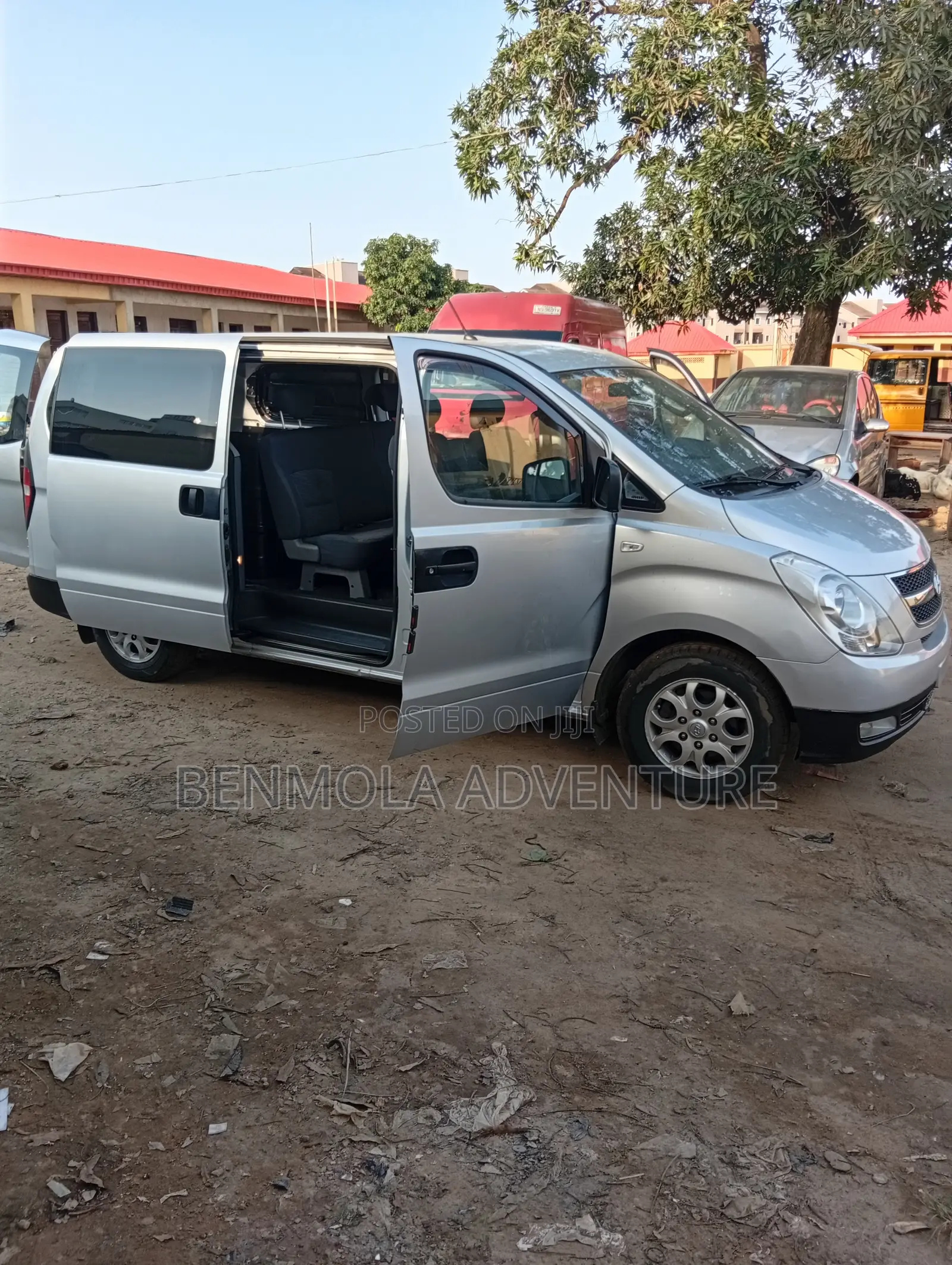 Hyundai H1 2011 Grey