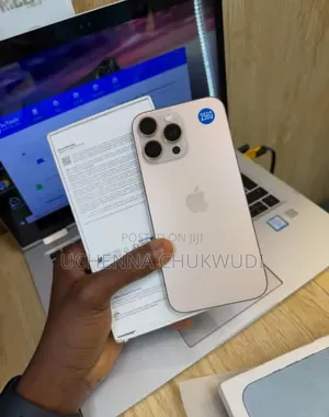 New Apple iPhone 16 Pro Max 256 GB Gold