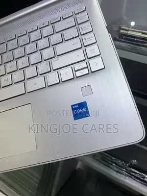 Laptop HP 14-ep0063 8GB Intel Core i3 SSD 256GB