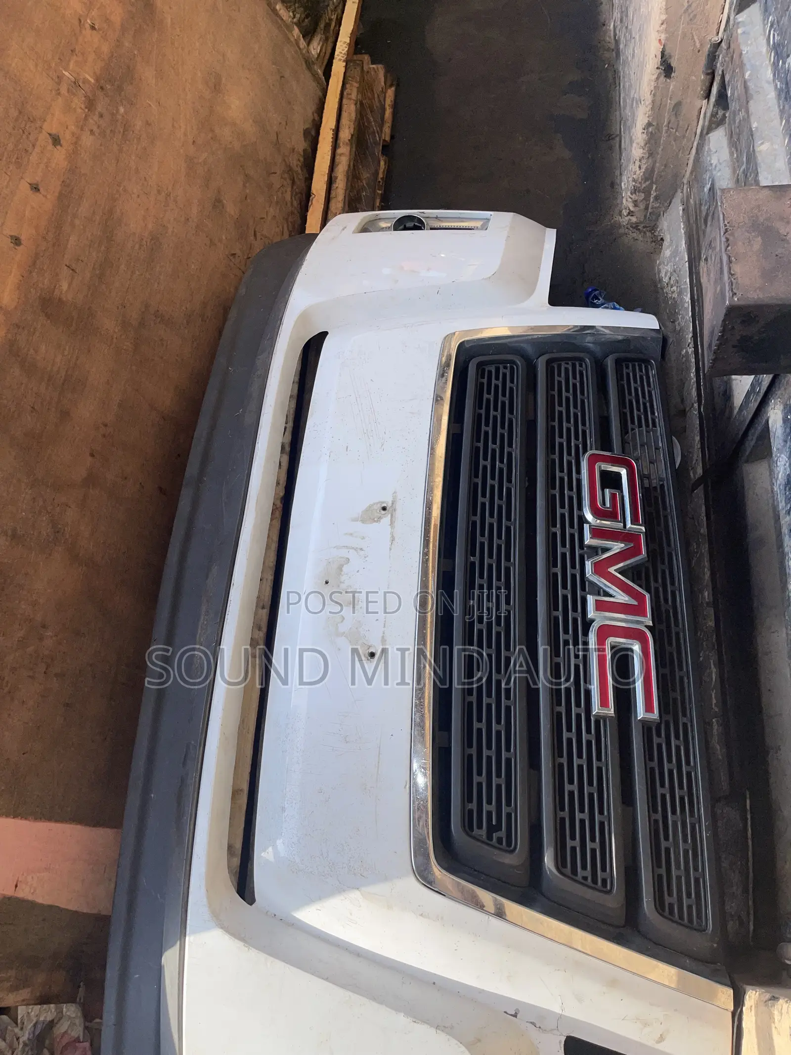 GMC Terrian 2010-2013 Front Bumper