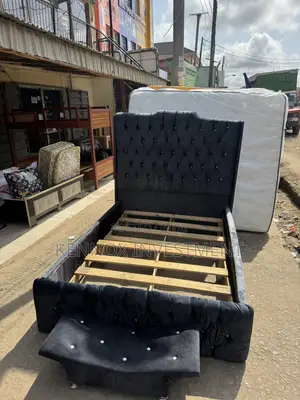 4 and Half by 6 Super Soft Bedframe With an Ottoman
