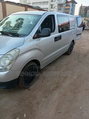 Hyundai H1 2009 Grey