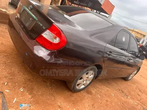 Toyota Camry 2004 Gray