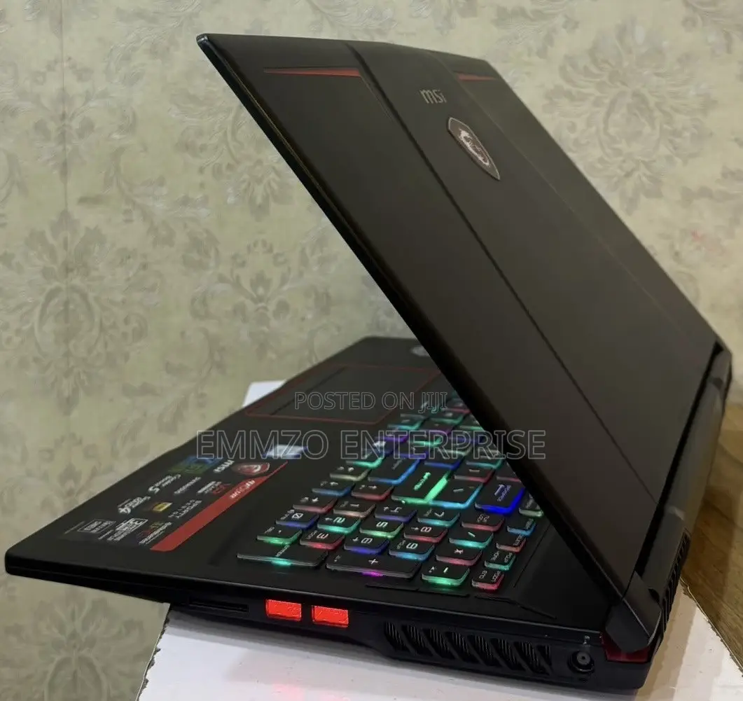 Laptop MSI GX633 16GB Intel Core i7 SSD 512GB