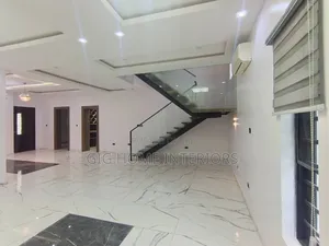 5bdrm Duplex in Estate, Lekki for rent