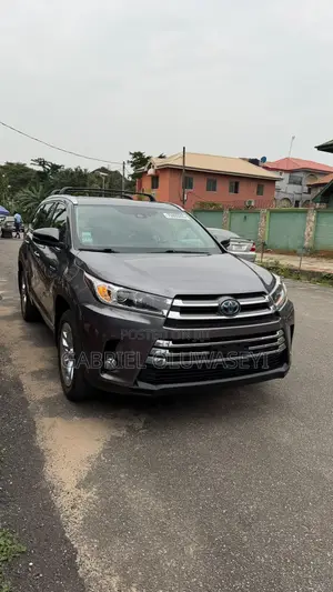 Toyota Highlander 2018 Gray