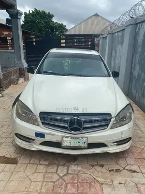 Mercedes-Benz C300 2008 White