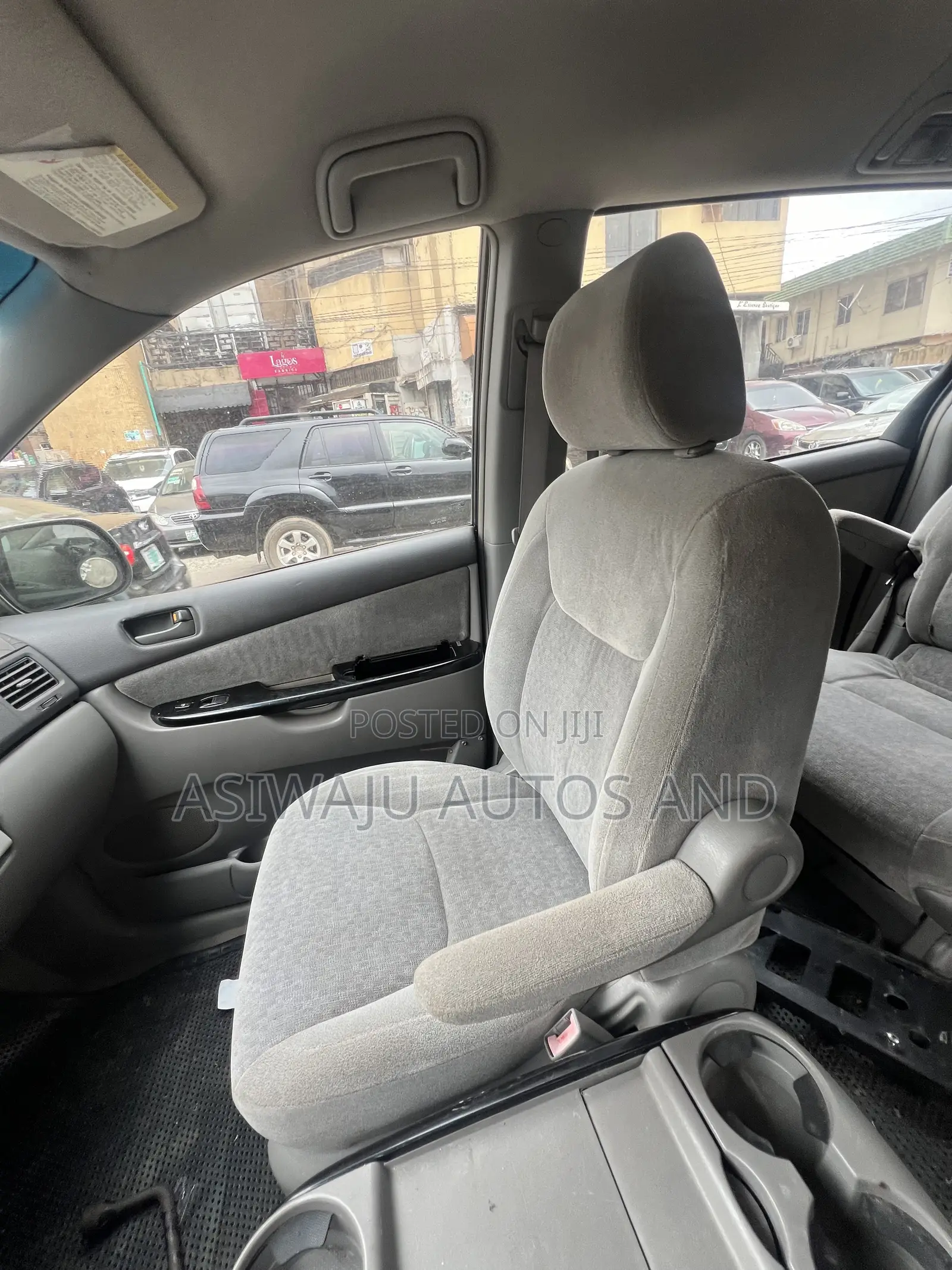 Toyota Sienna 2005 Gray