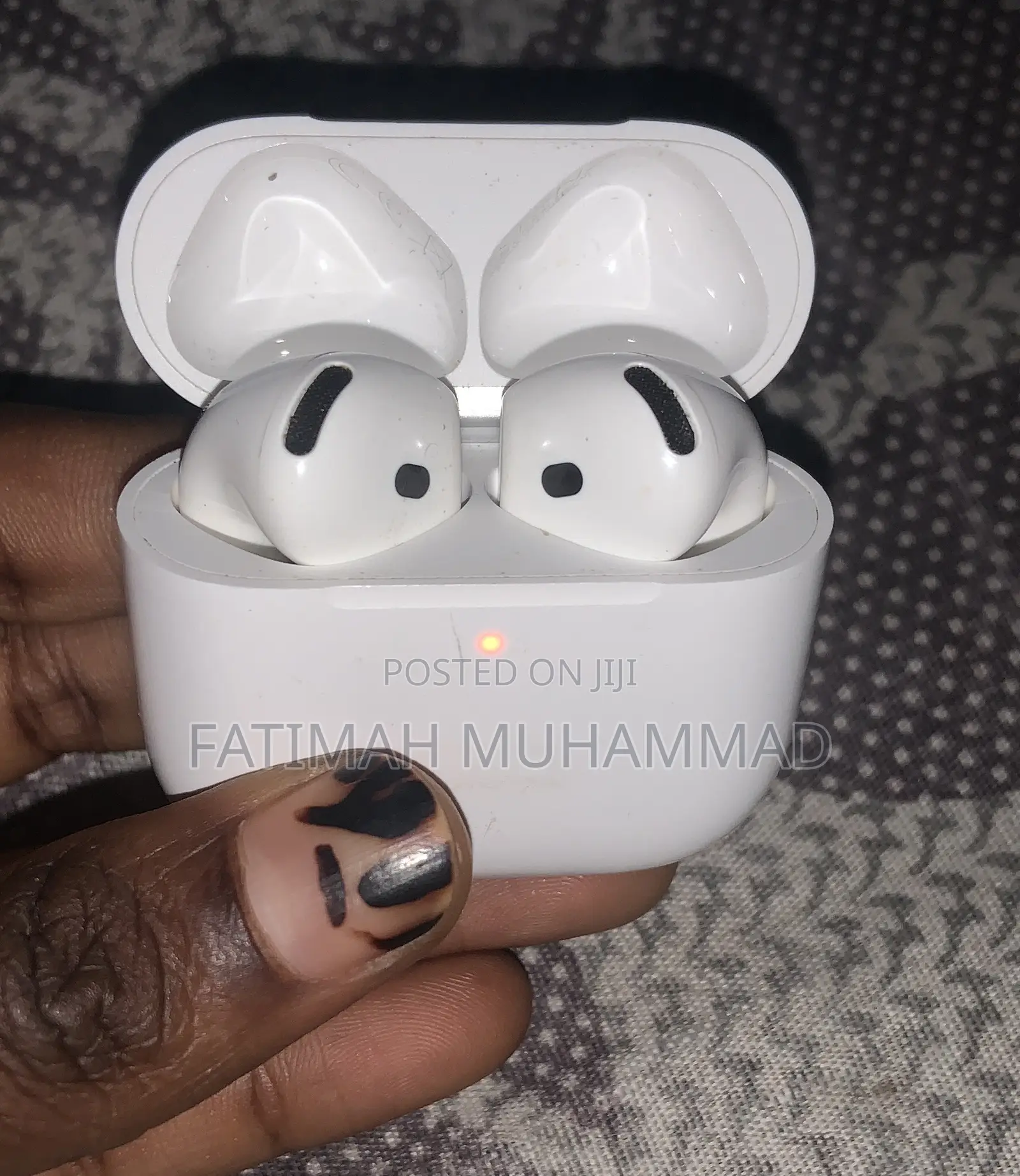 Fairly Used Airpods 4 With ANC