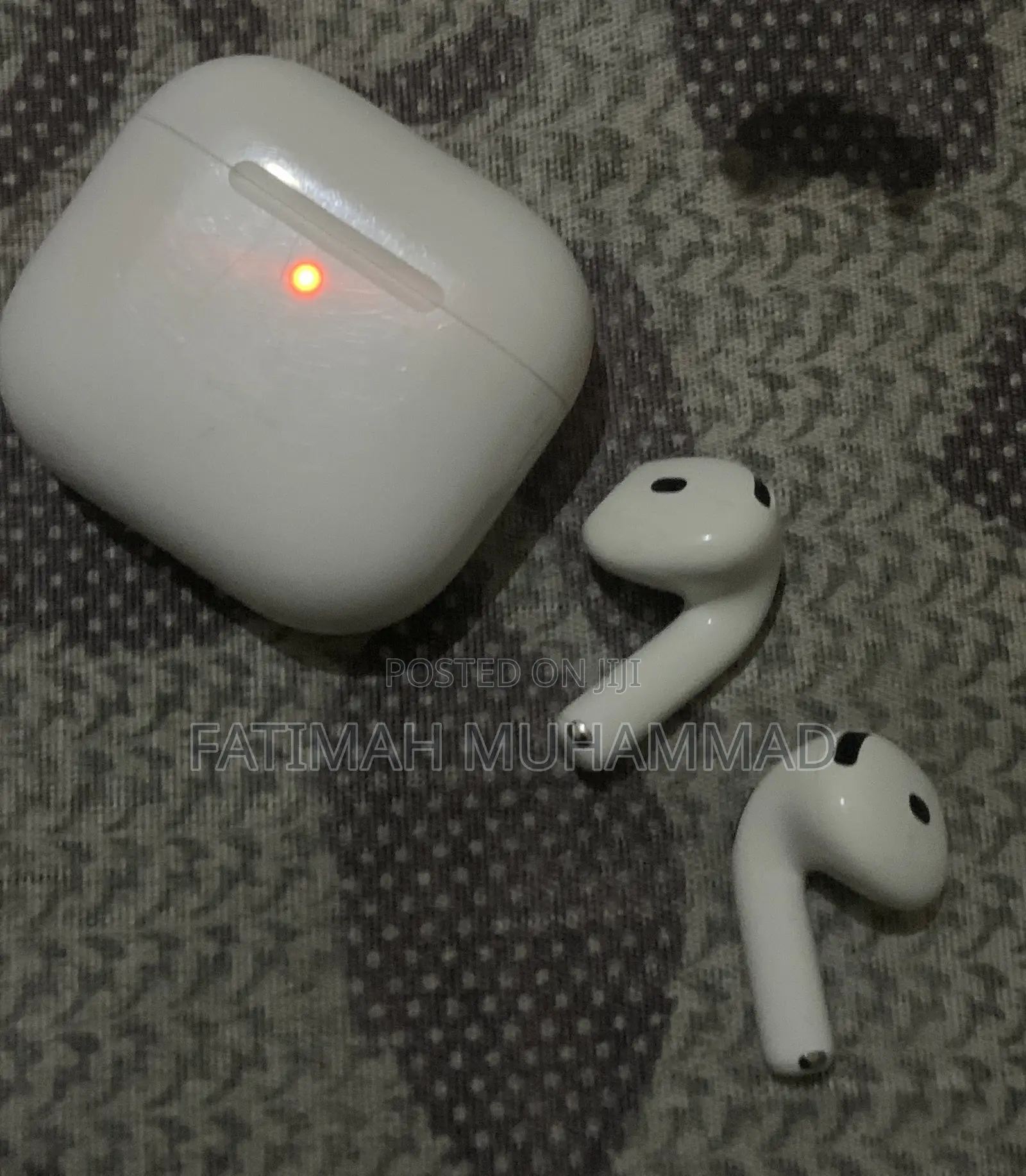 Fairly Used Airpods 4 With ANC