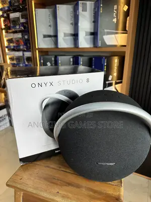 Onyx Studio 8