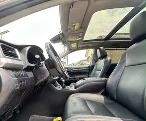 Toyota Highlander 2019 Gray