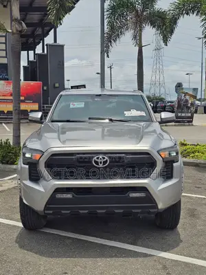 Toyota Tacoma SR5 Double Cab 6' Bed AT 2024 Gray