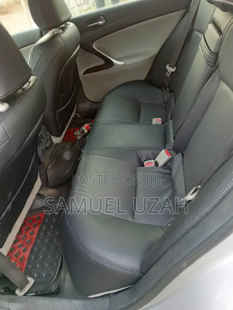 Lexus IS 2009 Silver