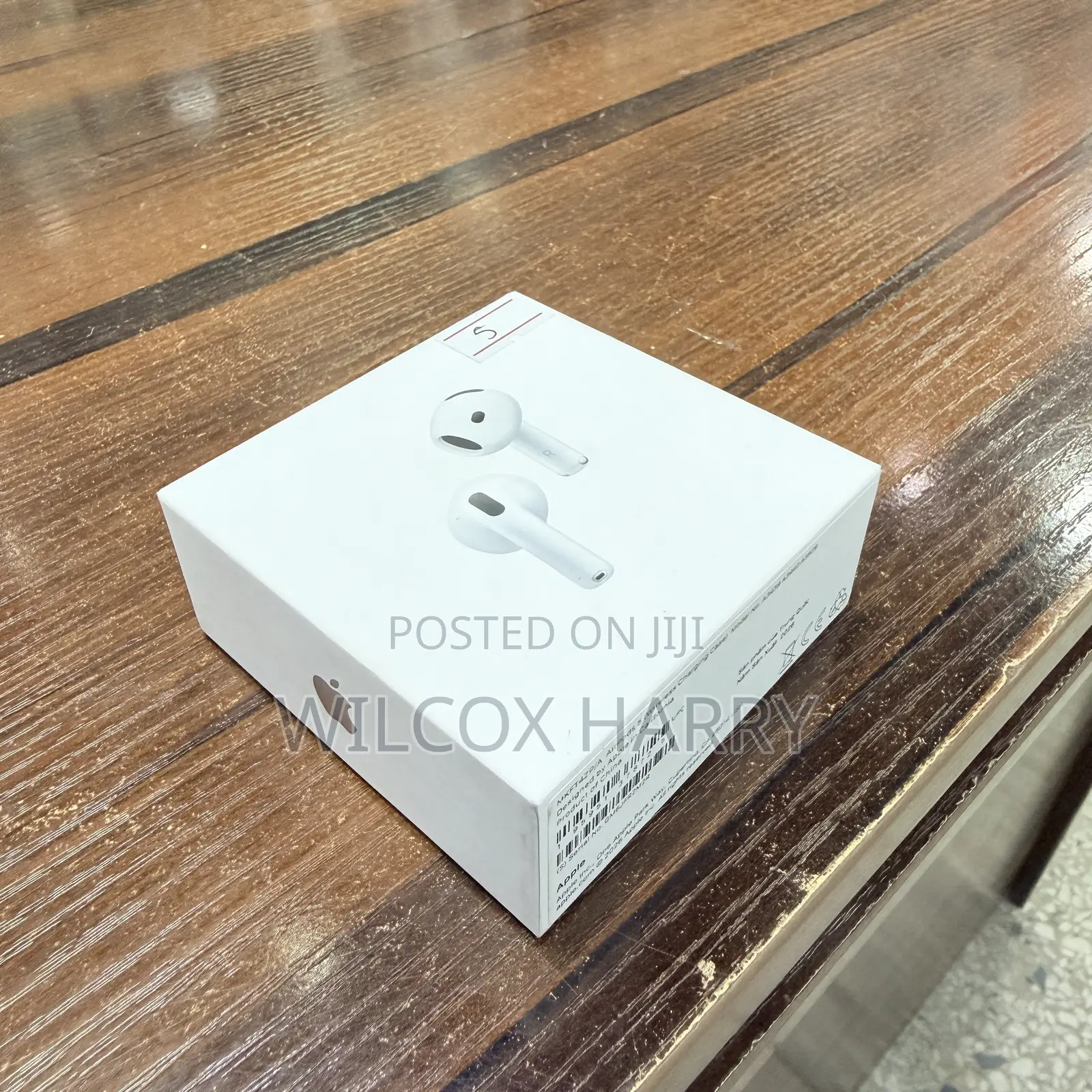 AirPods 5 With Wireless Charging Case