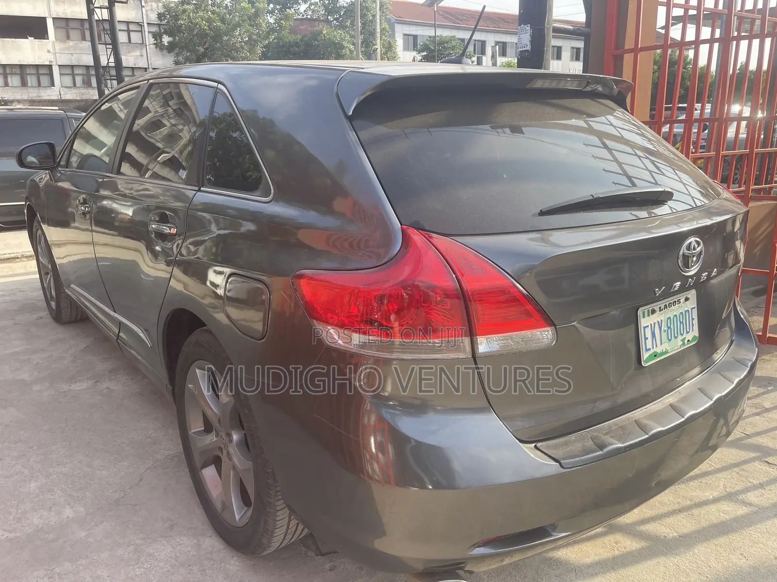 Toyota Venza V6 2010 Brown