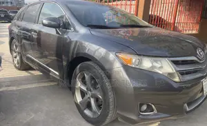 Toyota Venza V6 2010 Brown