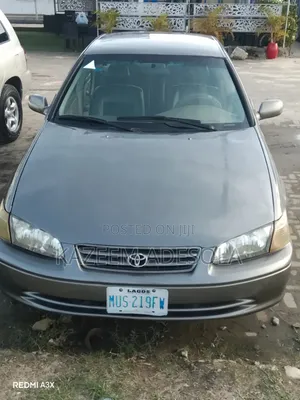 Toyota Camry LE 4dr Sedan (2.4L 4cyl 5M) 2002 Gray