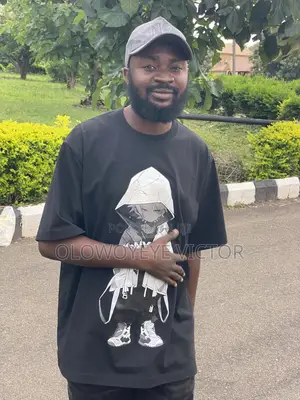 Olowoyeye Victor