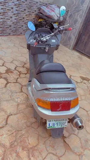 Yamaha Majesty 2005 Silver
