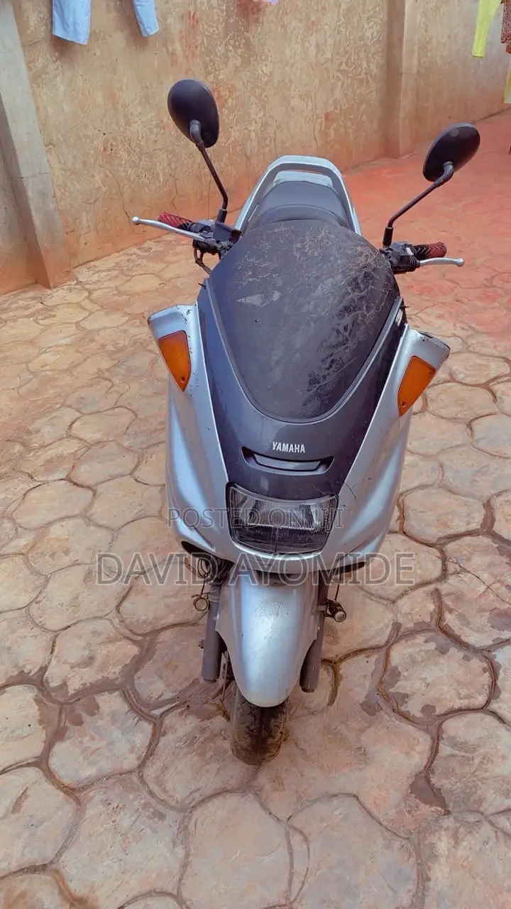 Yamaha Majesty 2005 Silver