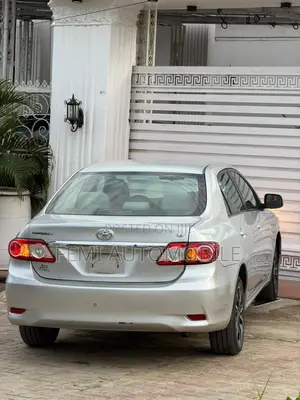 Toyota Corolla 2013 Silver