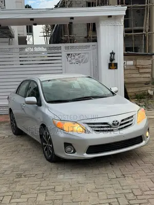Toyota Corolla 2013 Silver