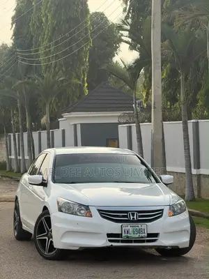 Honda Accord 2011 White