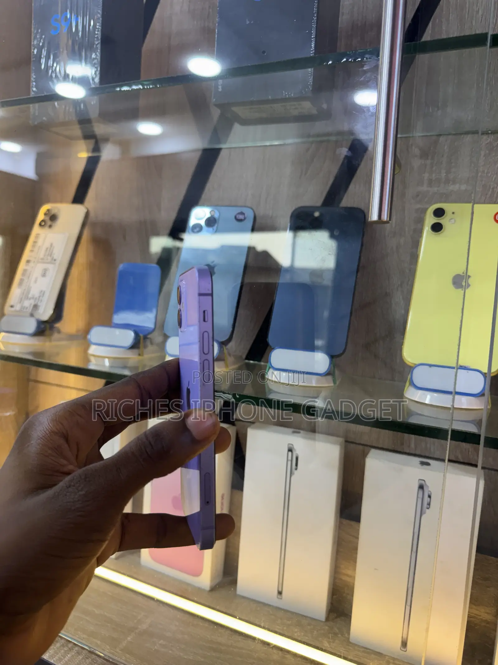 Apple iPhone 12 64 GB Purple