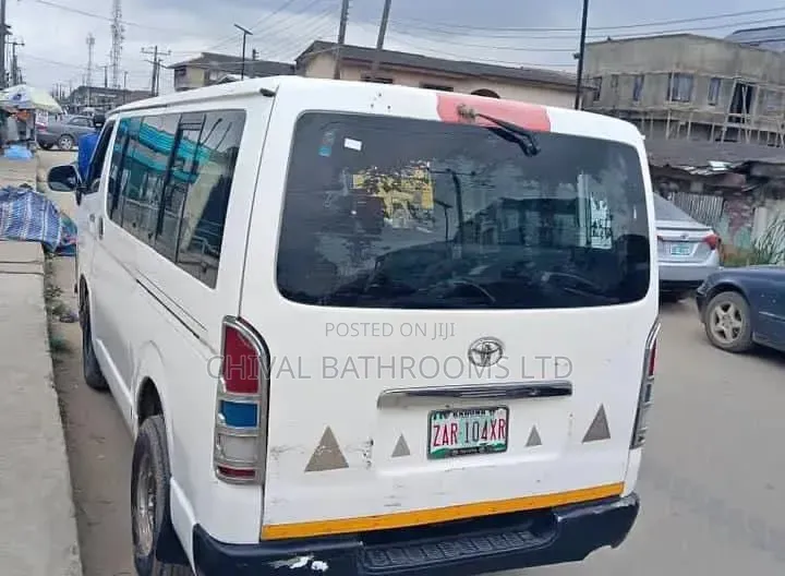 Toyota HiAce 2008 White
