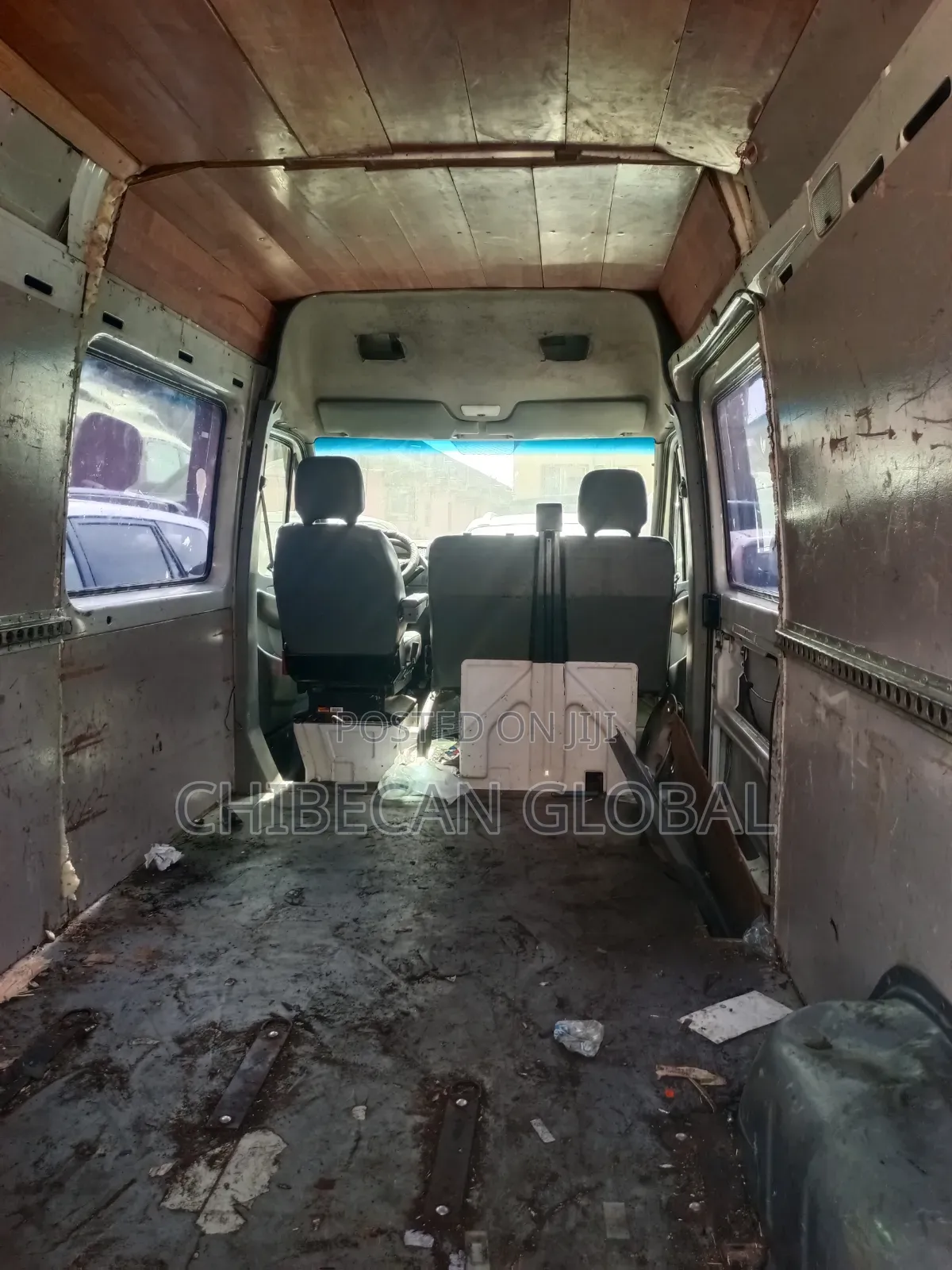 Mercedes-Benz Sprinter 2005 White