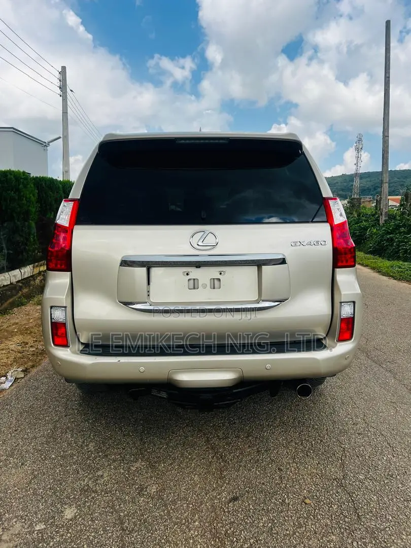 Lexus GX 2012 Gold