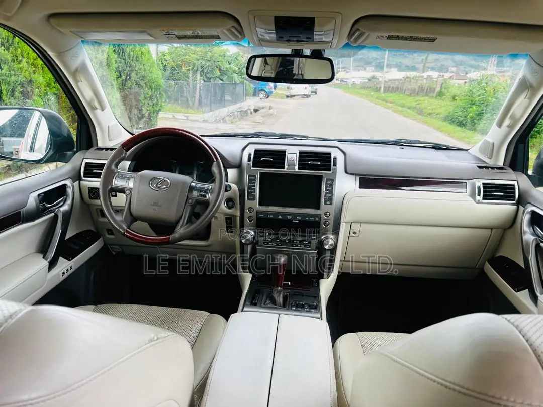 Lexus GX 2012 Gold