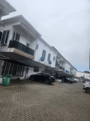 Studio Apartment in Orchid Road, Chevron for rent
