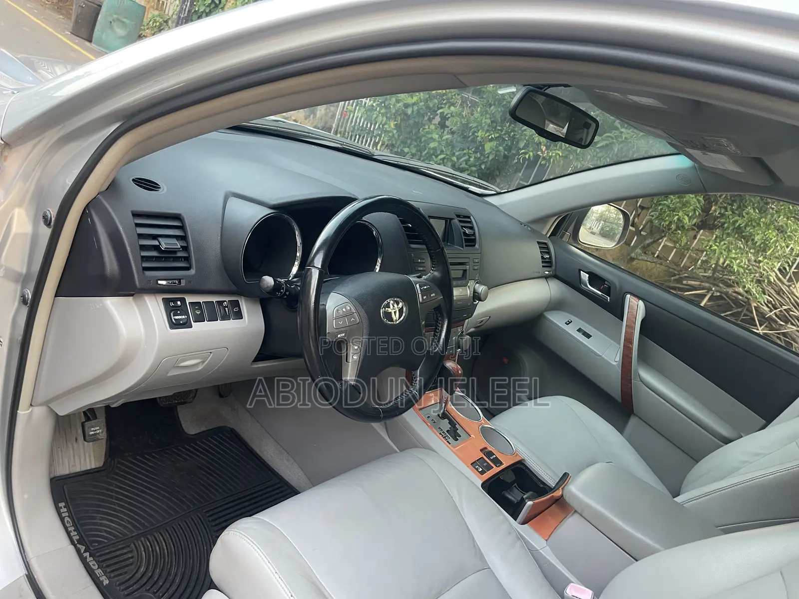 Toyota Highlander 2010 Silver
