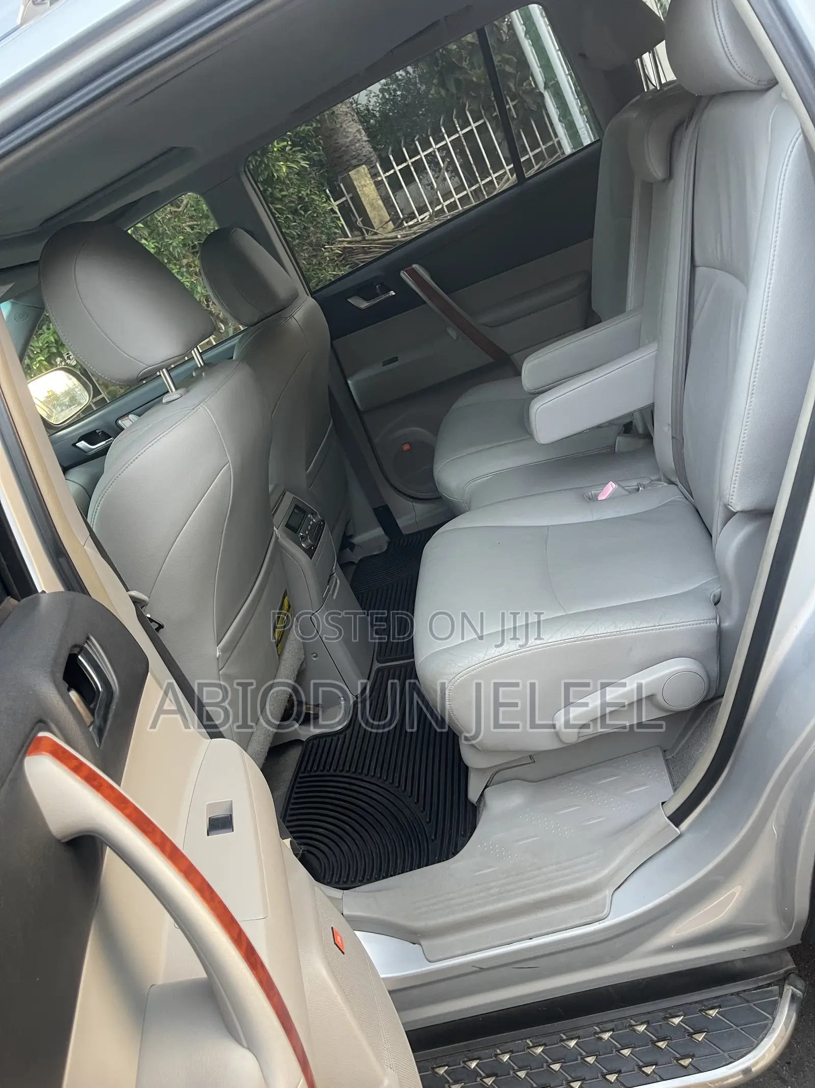 Toyota Highlander 2010 Silver