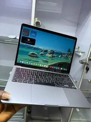 New Laptop Apple 16GB Apple M1 Pro SSD 512GB
