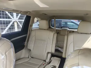 Toyota Highlander XLE 2019 Black