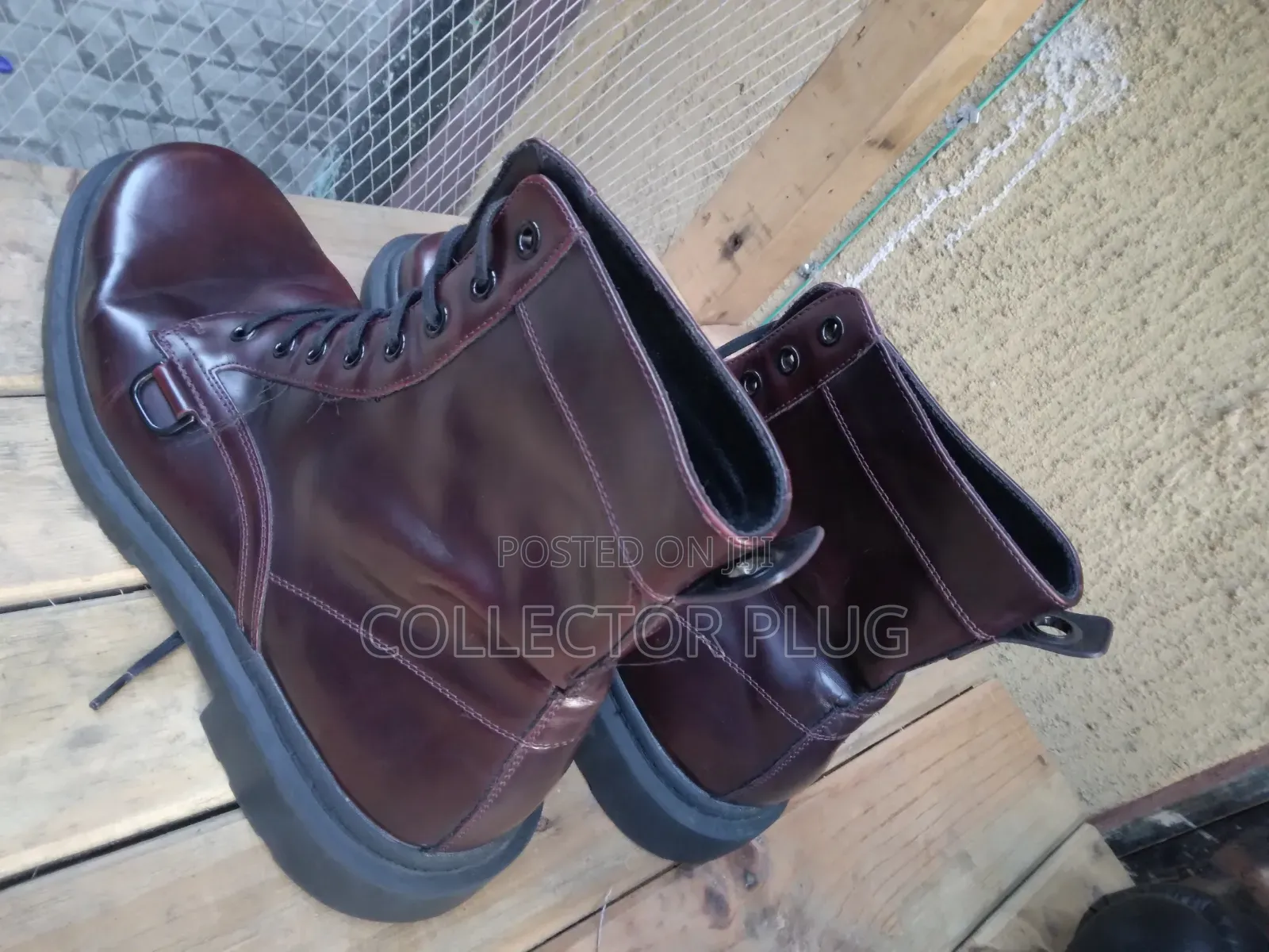 Naval Seal Shining Leather Upper