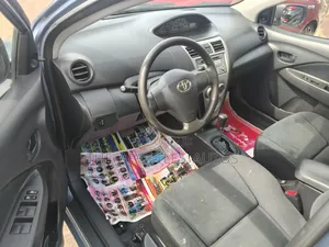 Toyota Yaris 2012 Blue