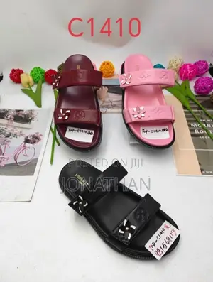 High Quality Louise Vut Slippers for Ladies