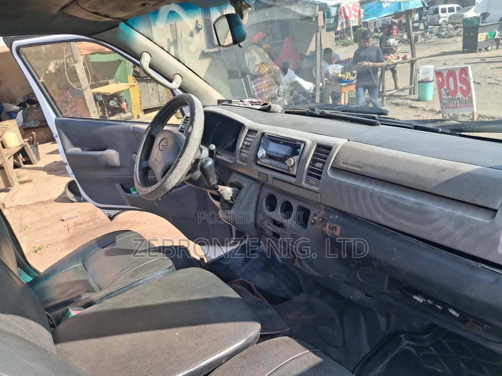 Toyota HiAce 2014 White
