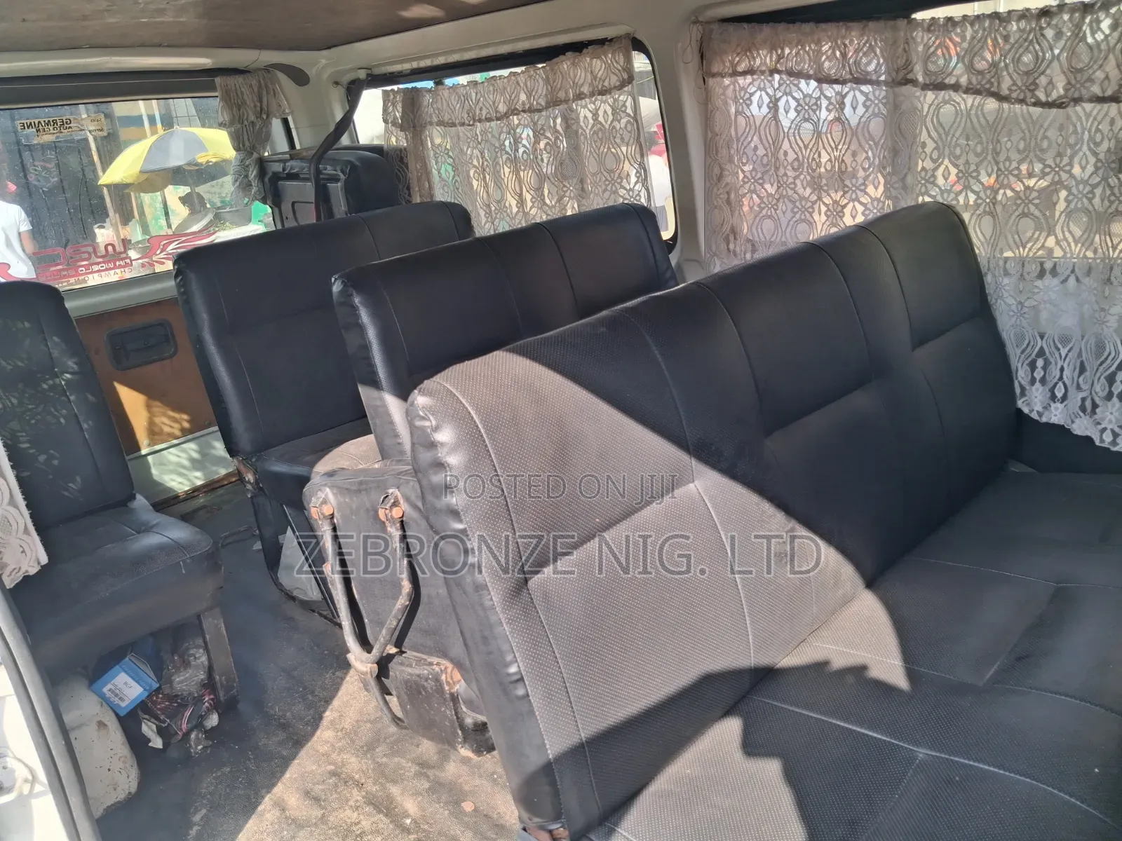 Toyota HiAce 2014 White