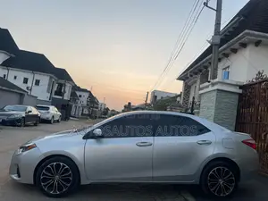 Toyota Corolla S 4dr Sedan (1.8L 4cyl CVT) 2014 Silver