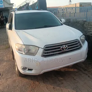 Toyota Highlander Limited 2010 White